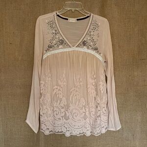 Altar’d State Large Cream Blouse with Lace & Silver Embroidery & Embellishments